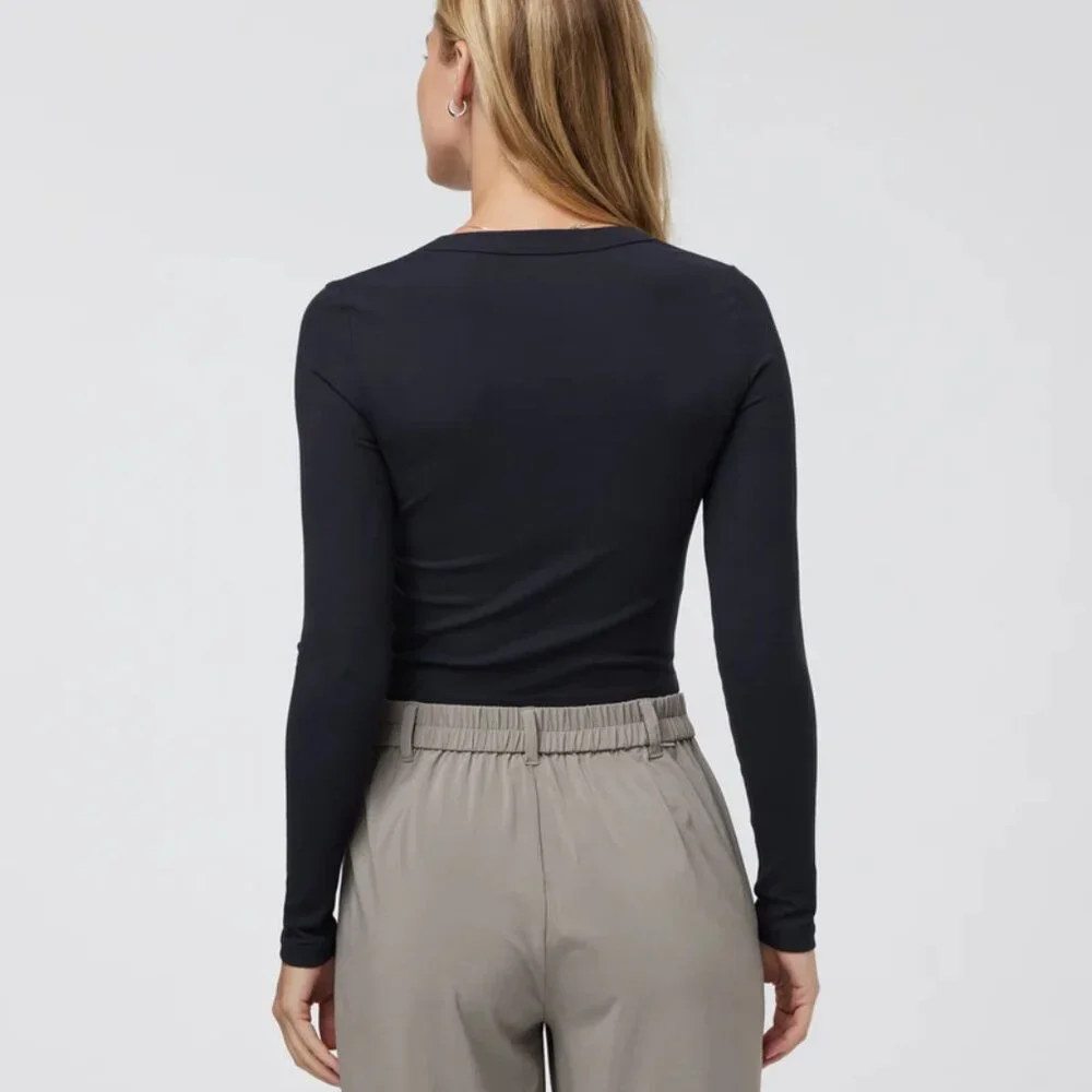 Vuori Women's Long Sleeve Pose Scoop Tee Black Sz L - Picture 3 of 12